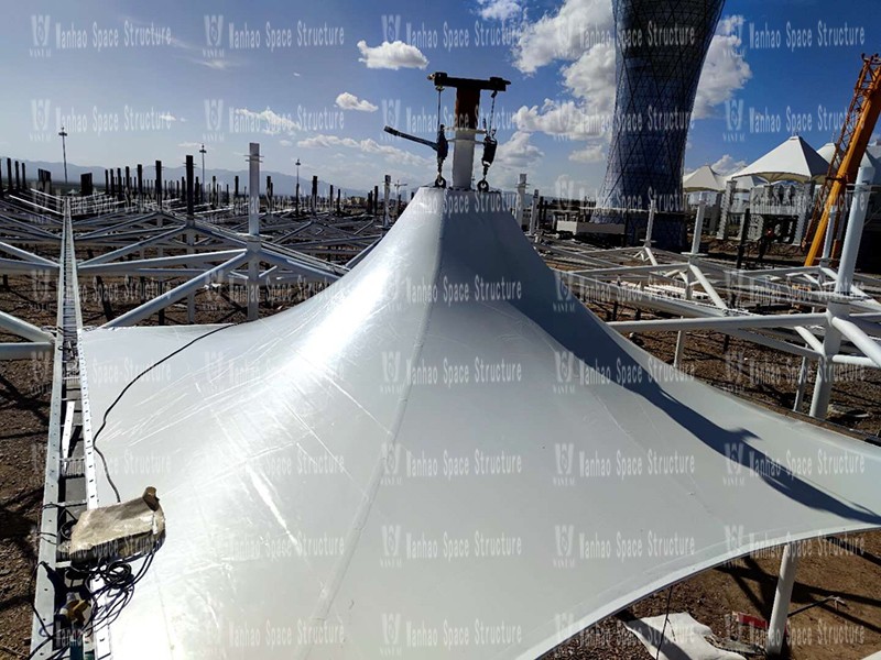 Construction of the main steel structure in Zone A of the Membrane Structure Project in Chaka Scenic Area (Phase II) is completed, and the installation of the membrane structure begins Construction of the main steel structure in Zone A of the Membrane Structure Project in Chaka Scenic Area (Phase II) is completed, and the installation of the membrane structure begins