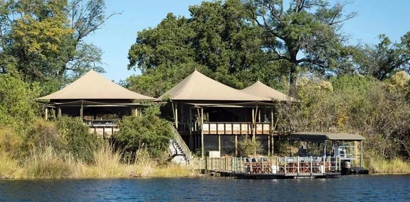 Wild luxury literally means the perfect combination of mountains and luxury. Wild luxury literally means the perfect combination of mountains and luxury.