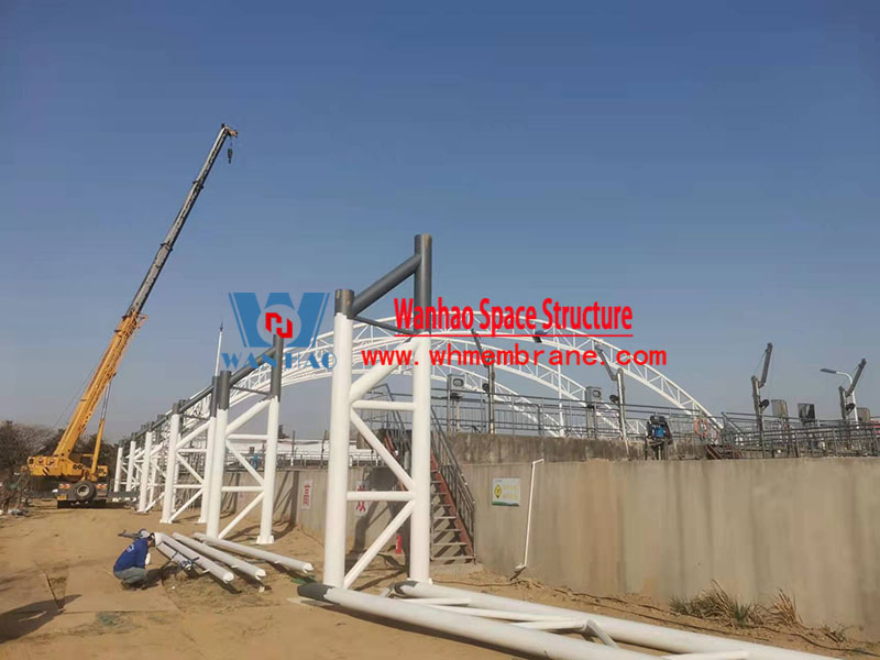 The anaerobic tank vertical mask of the first-phase oxidation ditch sealing upgrade and renovation project of Bozhou Sewage Treatment Plant has been stretched The anaerobic tank vertical mask of the first-phase oxidation ditch sealing upgrade and renovation project of Bozhou Sewage Treatment Plant has been stretched