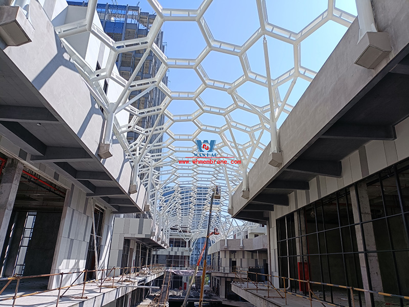 Mechanical aesthetic expression of steel structure in architectural art Mechanical aesthetic expression of steel structure in architectural art