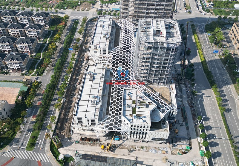 Mechanical aesthetic expression of steel structure in architectural art Mechanical aesthetic expression of steel structure in architectural art