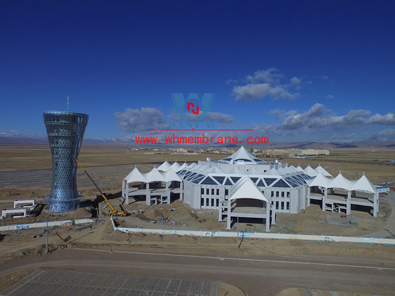 Qinghai Chaka Salt Lake sky border distribution center steel film structure project