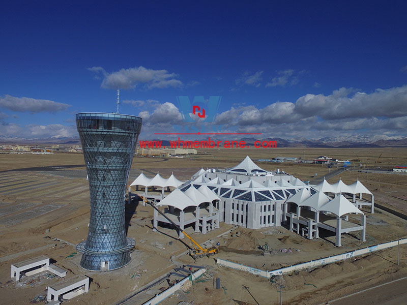Qinghai Chaka Salt Lake sky border distribution center steel film structure project