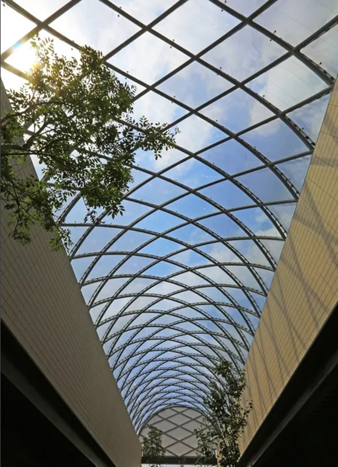 Barrel ETFE air pillow roof - Paseo Acoxpa, Mexico