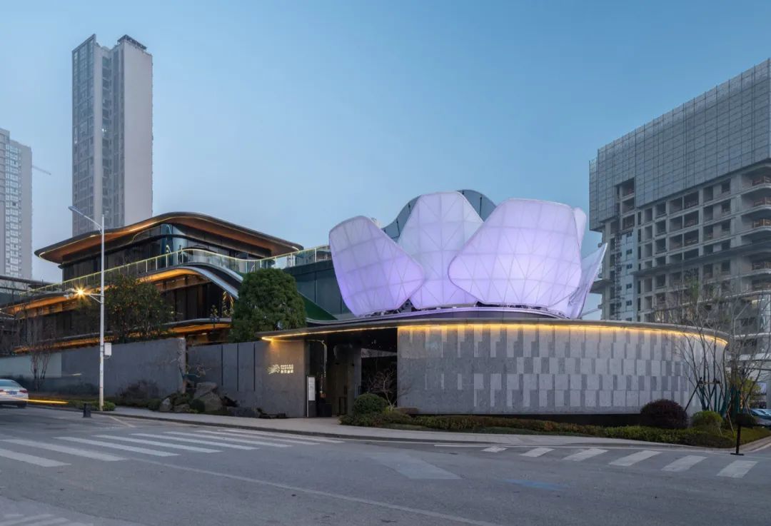 "Eye of the Xiangjiang River"