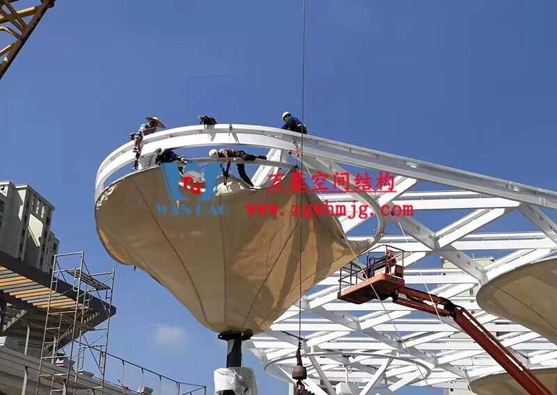 Taizhou Dabanqiao ETFE Aircushion Skyroof Project