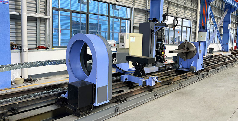 هيكل فولاذي فضائي