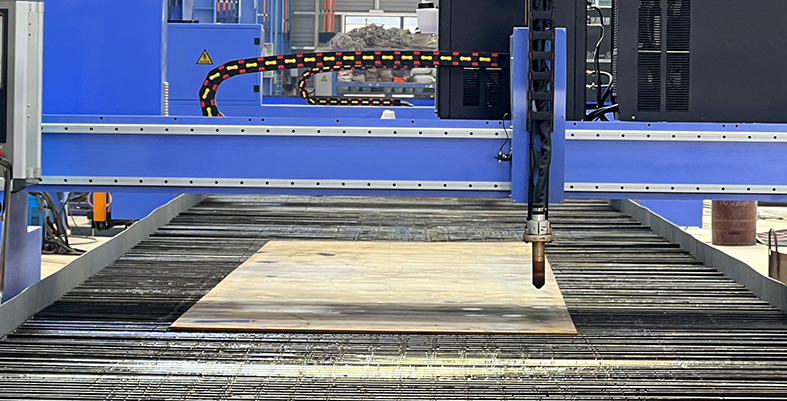 هيكل فولاذي فضائي