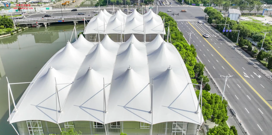 Fully enclosed PTFE steel film structure basketball court