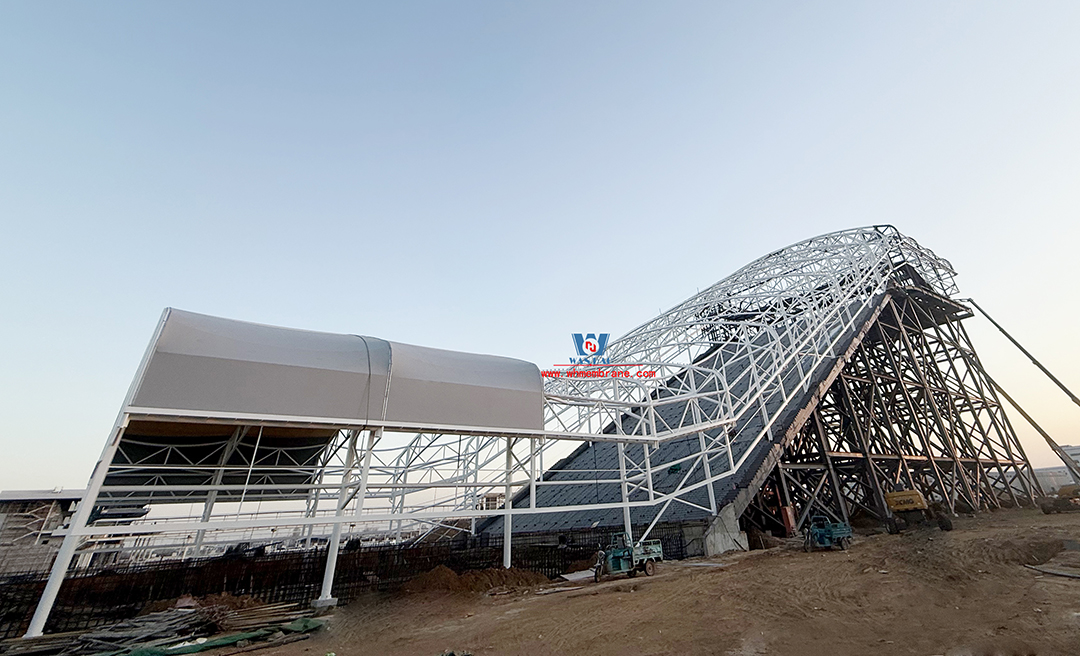 Highly favored steel film structure landscape